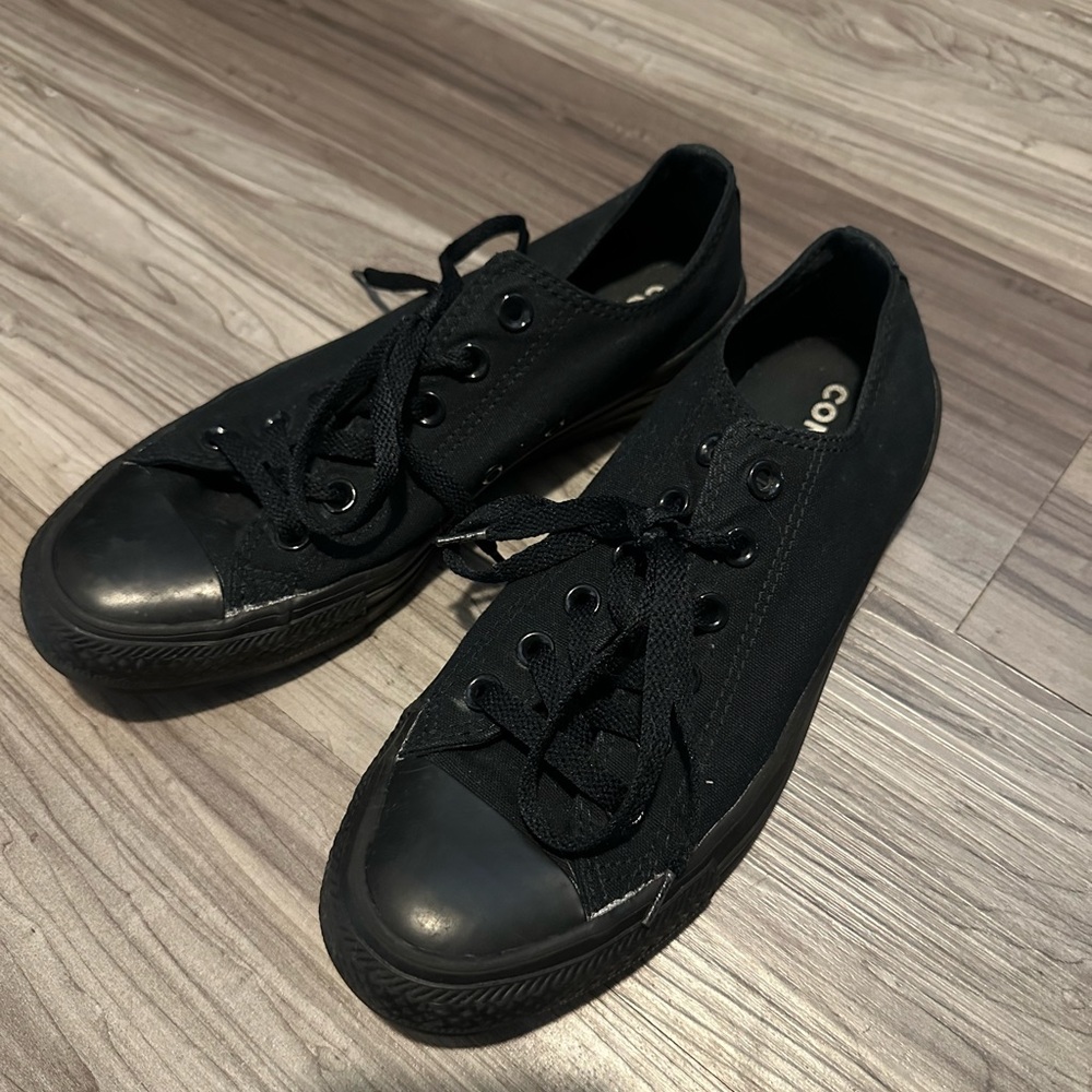 Black Converse